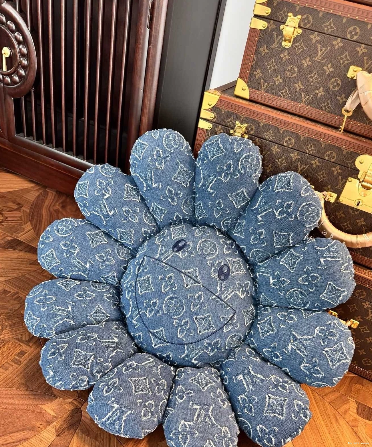 FLOWER CUSTOM MURAKAMI LV PLUSH 0808